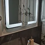 Apartman In Near Lift *