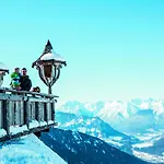 Apartman In Near Lift *