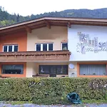 Apartman In Near Lift *